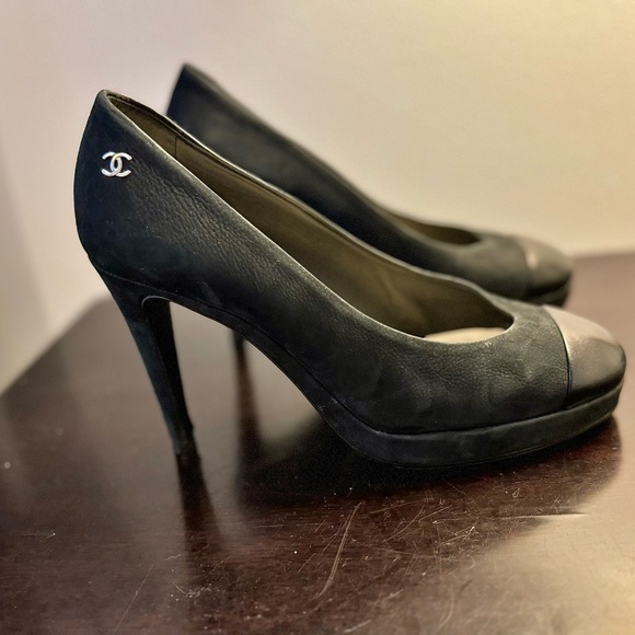 Chanel Shoes - Picture 11 of 14